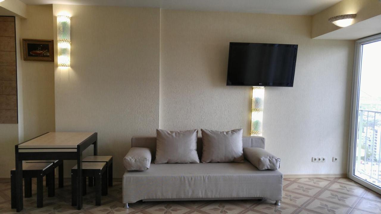 Apartment Near Dnipro Arena Dış mekan fotoğraf